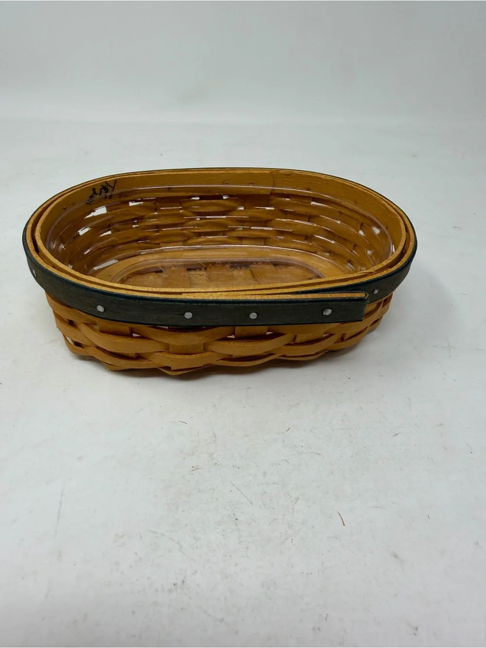 Longaberger 2001 Collectors Club Harmony Basket No 5 No Lid